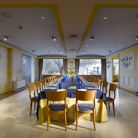 Отель De Ронда