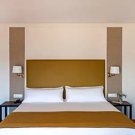 Отель De 4*